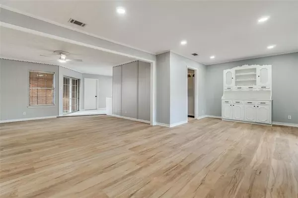 Ennis, TX 75119,116 Lumpkin Drive