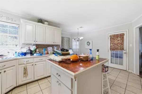 Waco, TX 76712,10317 Montana Gap Trail