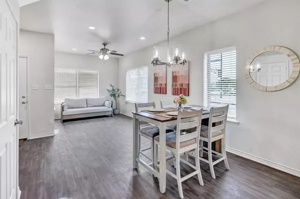 Fort Worth, TX 76110,1721 Saint Louis Avenue