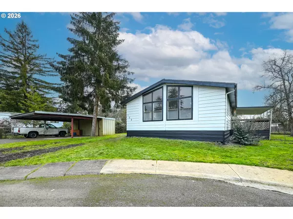 Roseburg, OR 97470,102 MOLALLA CT