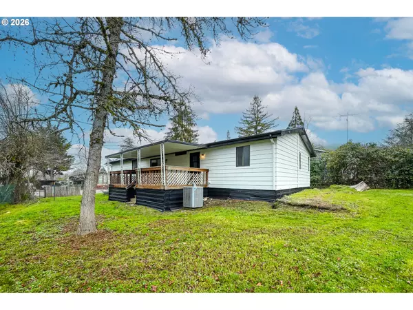 Roseburg, OR 97470,102 MOLALLA CT