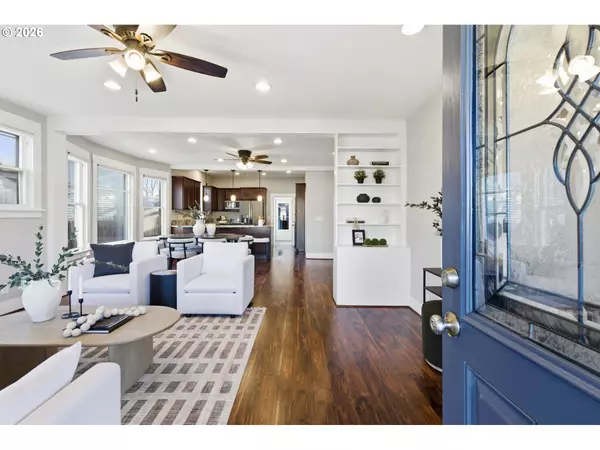 Camas, WA 98607,624 NE 2 ND AVE