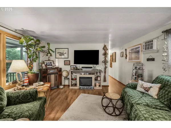 Canby, OR 97013,620 SE 2ND AVE #34