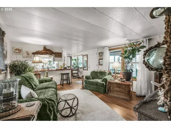 Canby, OR 97013,620 SE 2ND AVE #34