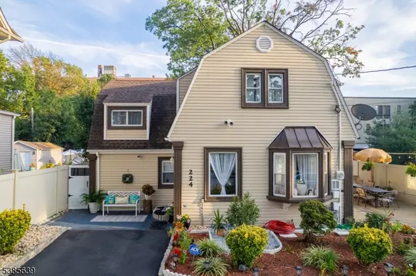 Elizabeth City, NJ 07202,224 Edgar Pl