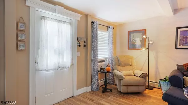 Keansburg Boro, NJ 07734,15 Walters St