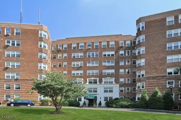 Montclair Twp., NJ 07042,10 Crestmont Rd #6C