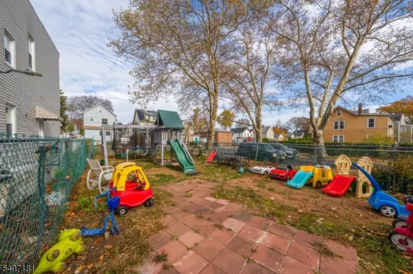 East Orange City, NJ 07018,311 Elmwood Ave