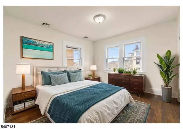 Newark City, NJ 07106,162 Columbia Ave