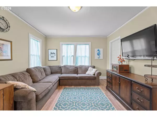 Woodburn, OR 97071,789 HALL ST