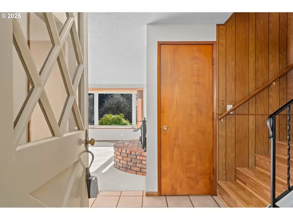 Oregon City, OR 97045,15916 S HENRICI RD