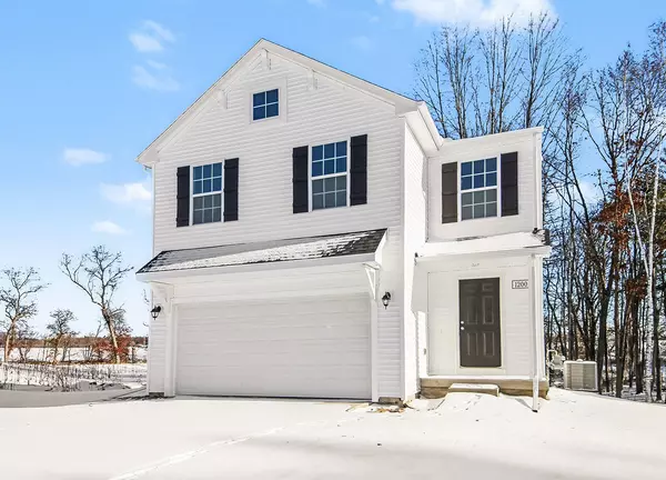 541 Needlewood DR NE, Cedar Springs, MI 49319