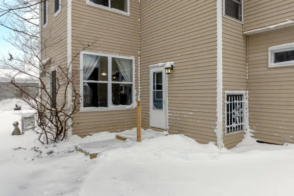 Zeeland, MI 49464,160 W Main AVE