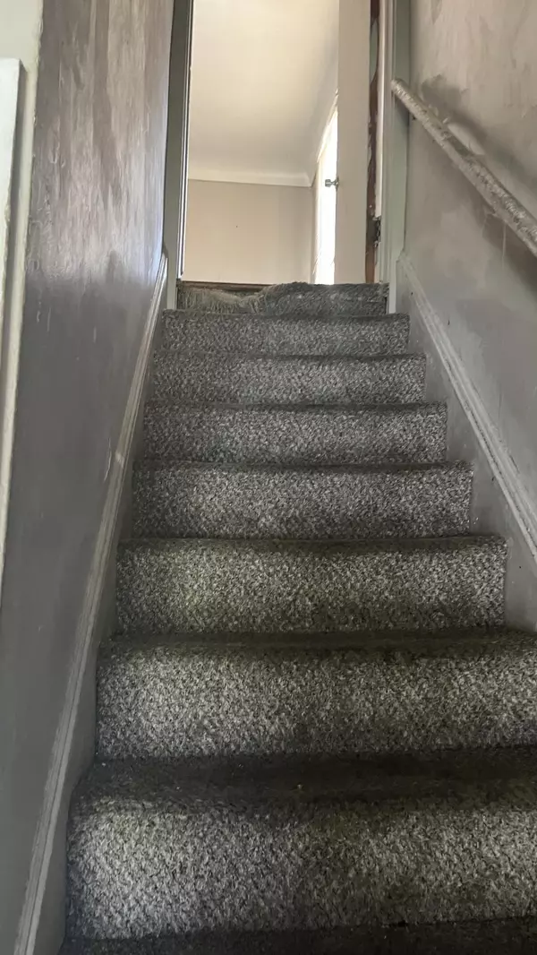 Detroit, MI 48213,14756 Rosemary ST