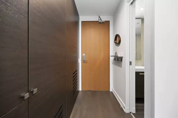 Toronto C01, ON M5V 0G9,629 King ST W #1128