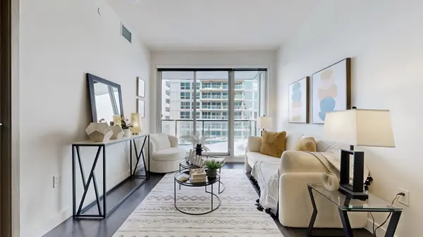 Toronto C15, ON M2K 0H1,85 McMahon DR #3006