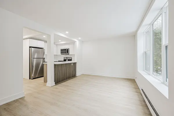 Clarington, ON L1C 2M1,100 Liberty ST N #17A