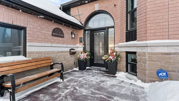 Oshawa, ON L1G 7Y3,1814 Edenwood DR