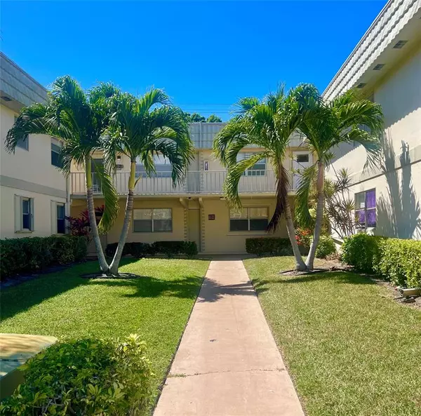 Delray Beach, FL 33446,690 Saxony O #690