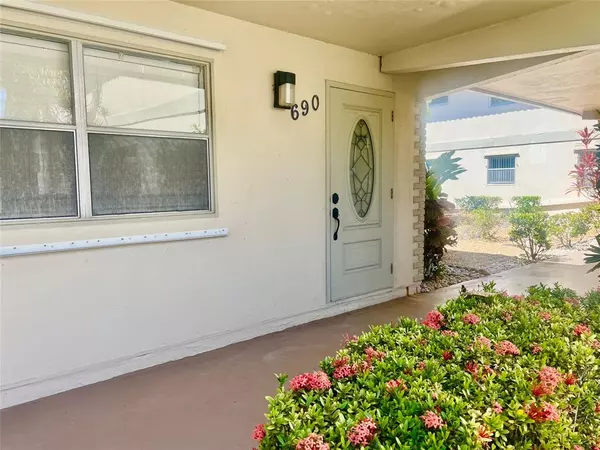 Delray Beach, FL 33446,690 Saxony O #690