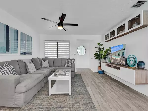 Pompano Beach, FL 33062,1561 SE 24th Ter