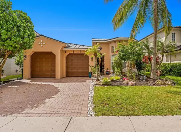 8264 NW 107th Ter, Parkland, FL 33076