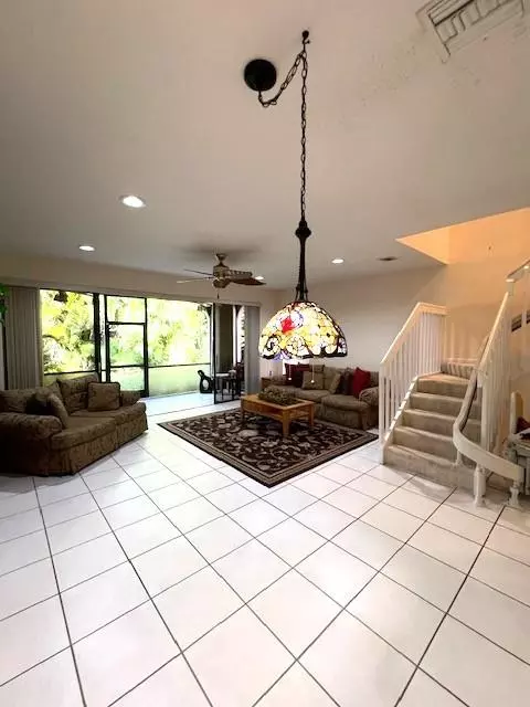 Boca Raton, FL 33433,6358 W Longboat Ln #104