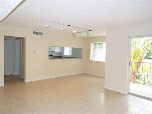 Plantation, FL 33324,741 N Pine Island Rd #214