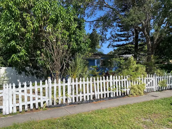 North Miami Beach, FL 33162,1635 NE 160th St