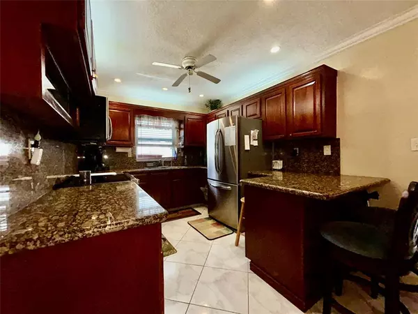 Fort Lauderdale, FL 33334,5971 NE 6th Ave