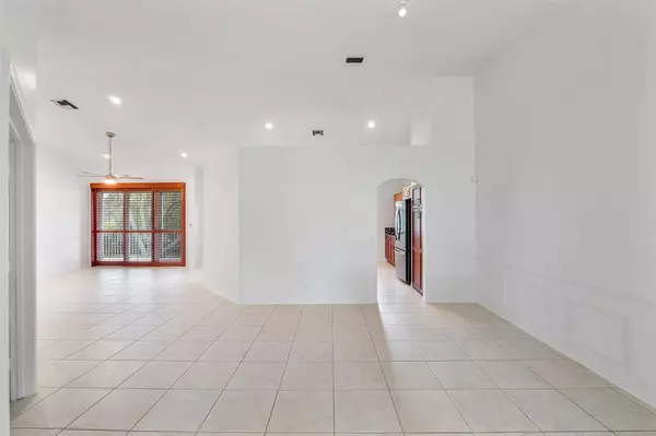 Coral Springs, FL 33071,12342 NW 10th Dr #D-9