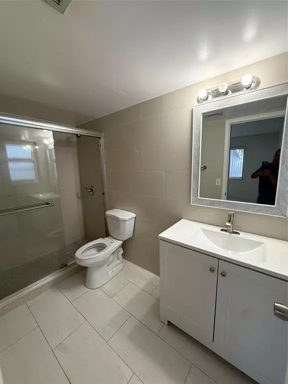 Coral Springs, FL 33065,10201 NW 35th St