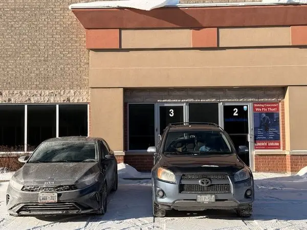 Newmarket, ON L3Y 8L3,1150 Kerrisdale BLVD #3