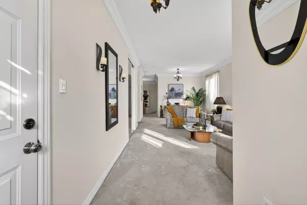 King, ON L0G 1T0,13 Willard Hunt CT