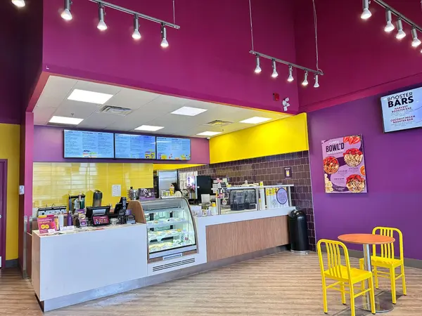 Newmarket, ON L3X 2N8,16640 Yonge ST #7A