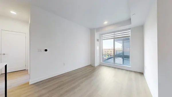 Markham, ON L6E 0W4,9763 Markham RD #A305