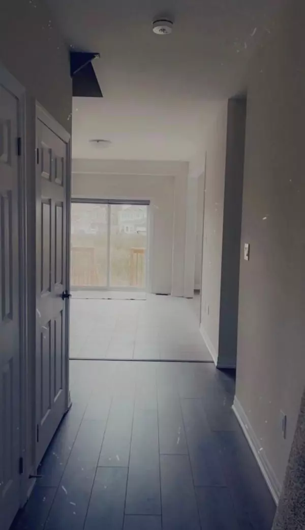 Clearview, ON L0M 1S0,239 WARDEN ST