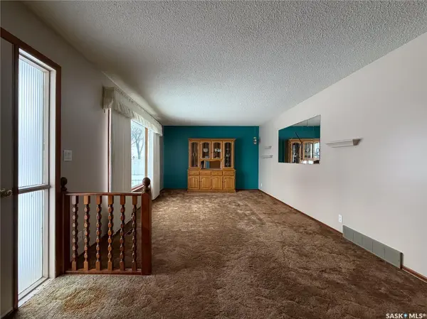 120 6th STREET E, Ponteix, SK S0N 1Z0