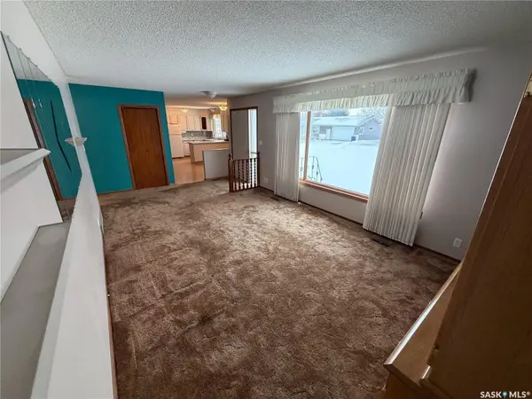 120 6th STREET E, Ponteix, SK S0N 1Z0