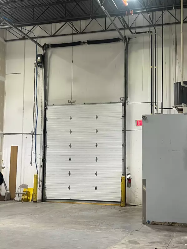 Mississauga, ON L4W 5K7,5055 Satellite DR #7A