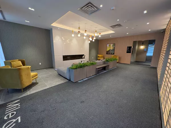 Milton, ON L9E 2B4,750 Whitlock AVE #706