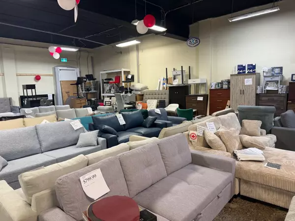 Toronto W02, ON M6H 2C5,262 Geary AVE #Storefront