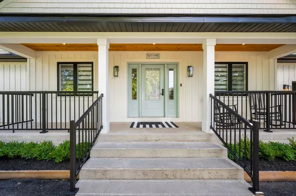 Burlington, ON L7M 0T1,2560 2 Side Road