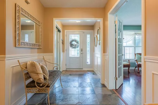 Mississauga, ON L5M 3E5,2054 Teeside CT