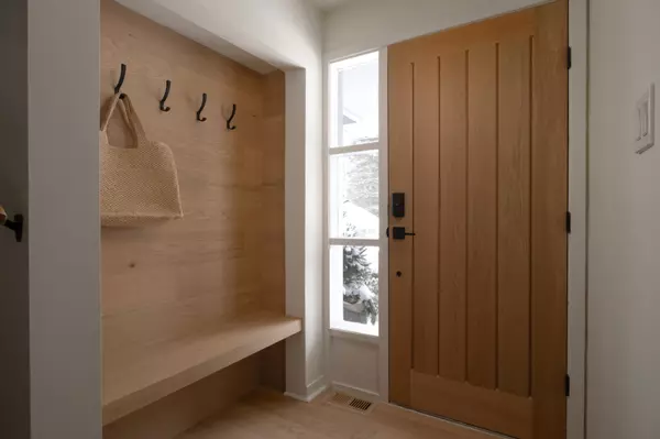 Caledon, ON L7K 1G5,922 The Grange Side Road