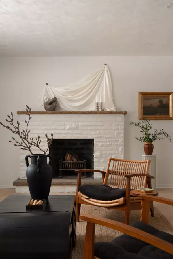 Caledon, ON L7K 1G5,922 The Grange Side Road