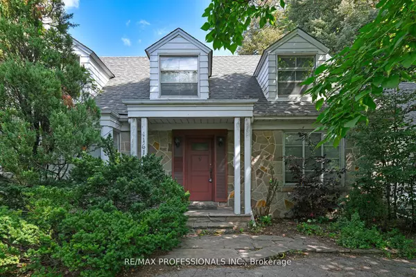1161 Royal York RD, Toronto W08, ON M9A 4B2