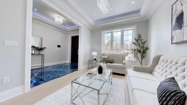 Toronto W09, ON M9P 2Y6,9 Roxaline ST