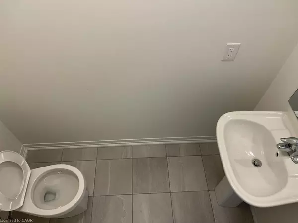 North Dumfries, ON N0B 1E0,117 Leslie Davis ST