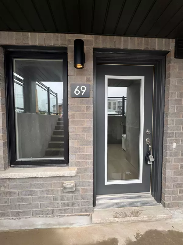 Centre Wellington, ON N1M 2W3,940 St David ST N #69